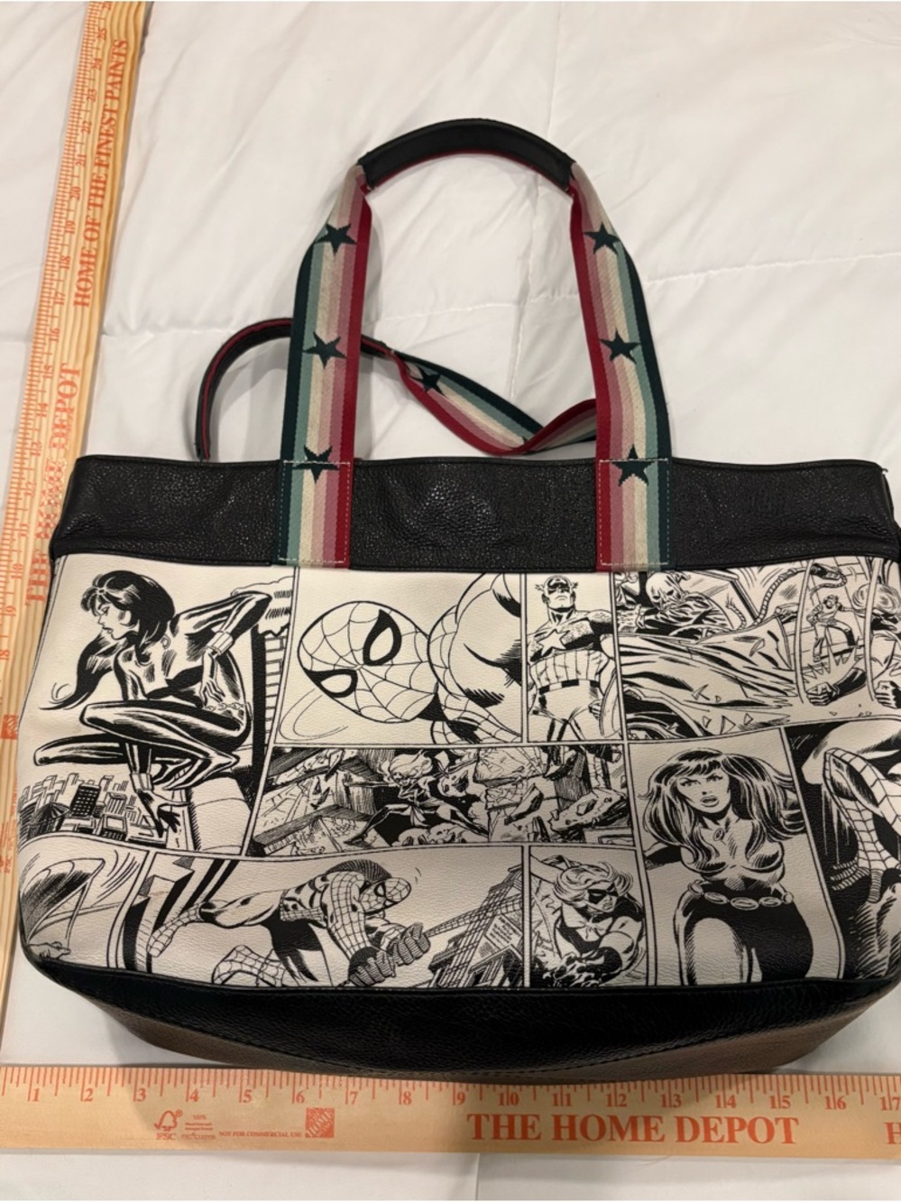 Retired Coach Black & White Marvel Print Tote with Star-Striped Handles - Picture 2 of 14